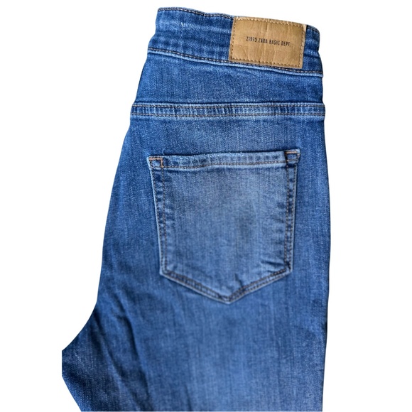 ZARA Z1975 High-Rise Skinny Jeans Blue Button Detail Sz 2 Y2K Revival Coquette - Picture 6 of 8